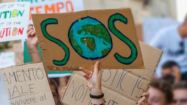 sos cartellone crisi climatica